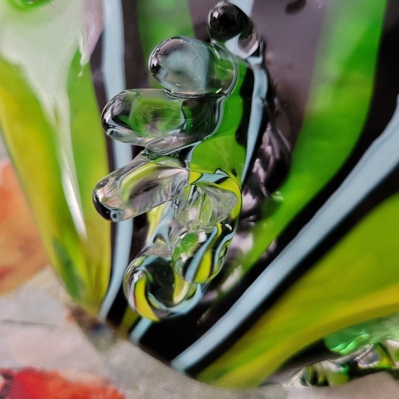 Fifth avenue crystal L.T.D Blown glass green fish - Picture 8 of 9